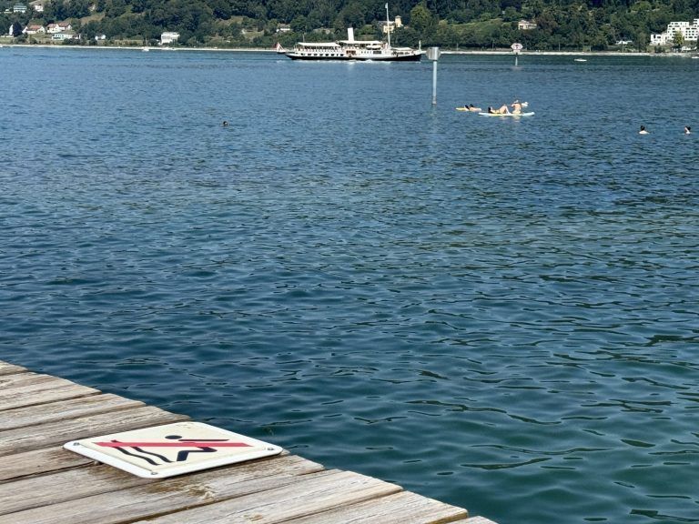 "Wir haben 4,10 Meter See unterm Brett" – Springen erlaubt, Nervenkitzel inklusive
