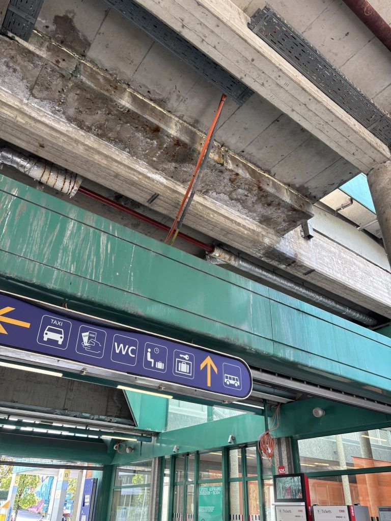 Was aktuell beim Bahnhof in Bregenz passiert