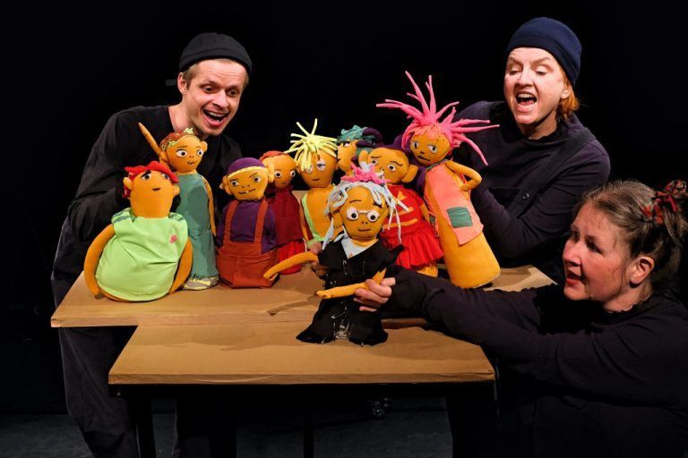 Warum es bei diesem Theaterfestival blaue Flecken gibt