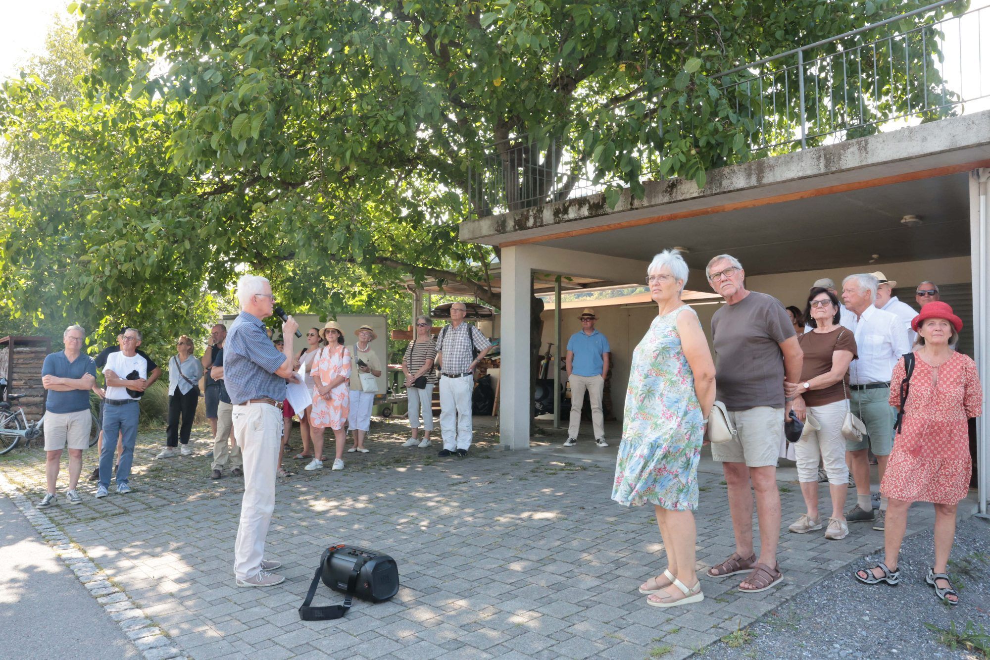 Zwischenstation bei StR. Bernhard Kiener.