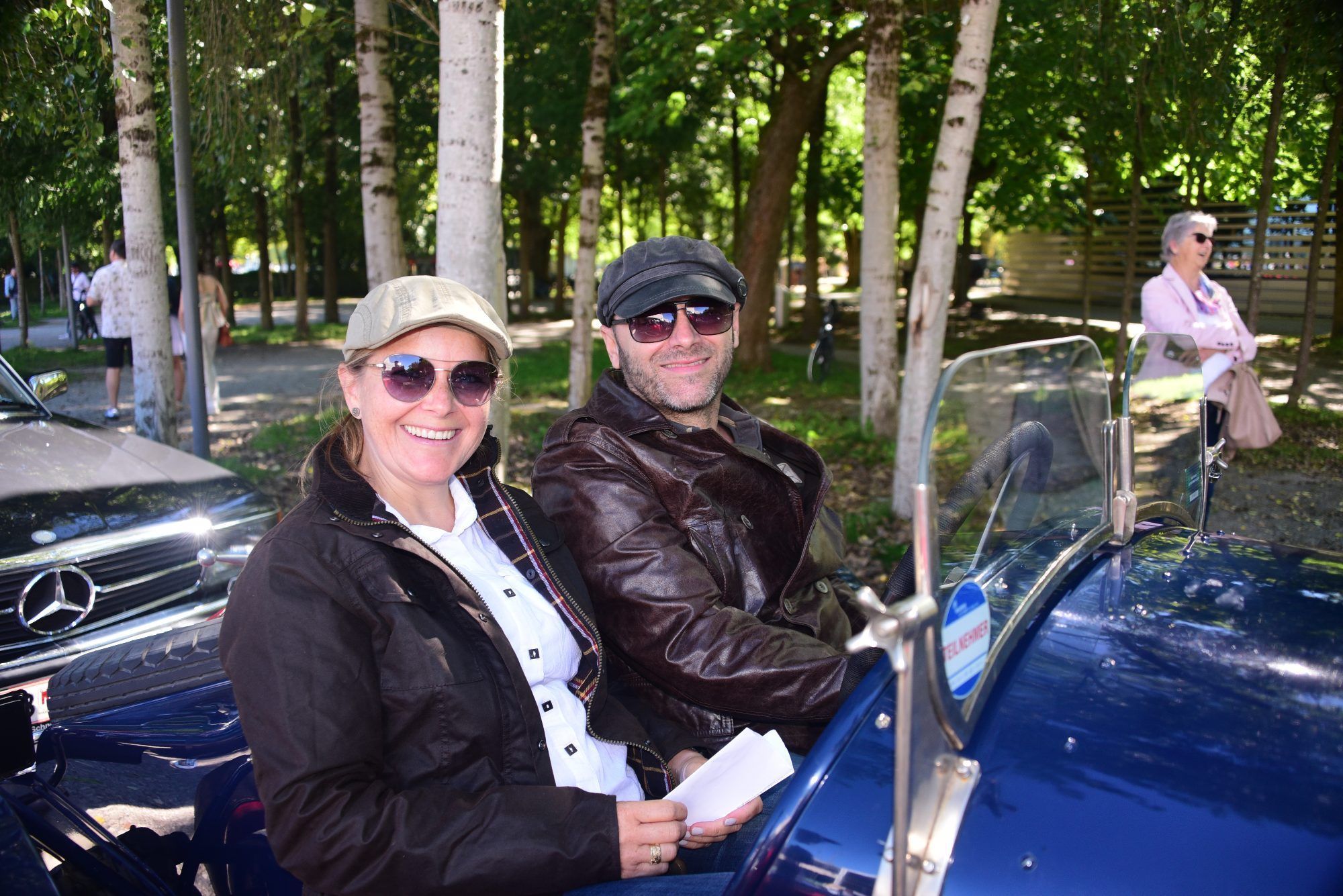 Mirjam und Marion mit ihrem Auburn