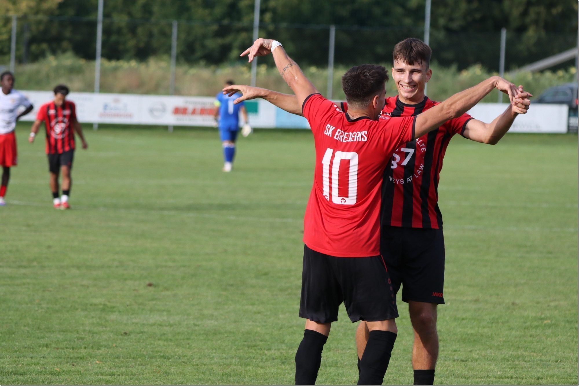 Szenen vom Spiel Brederis vs FC Dornbirn Juniors. VN-TK/10