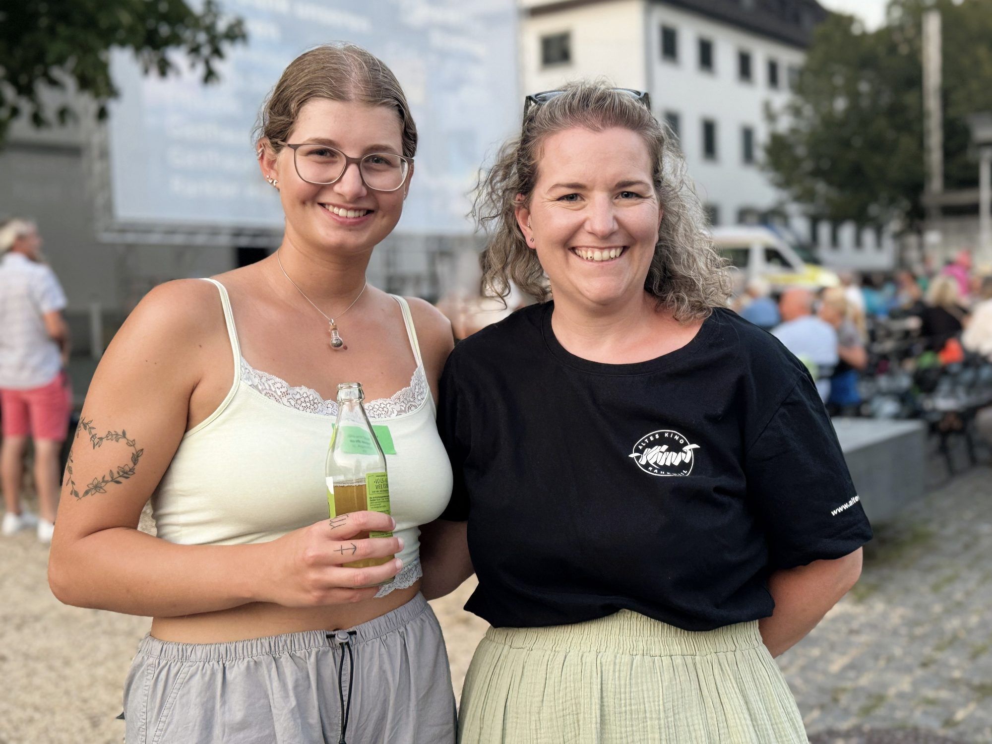 Kindergartenpädagogin Emma Huber und Anna Wally (Altes Kino).