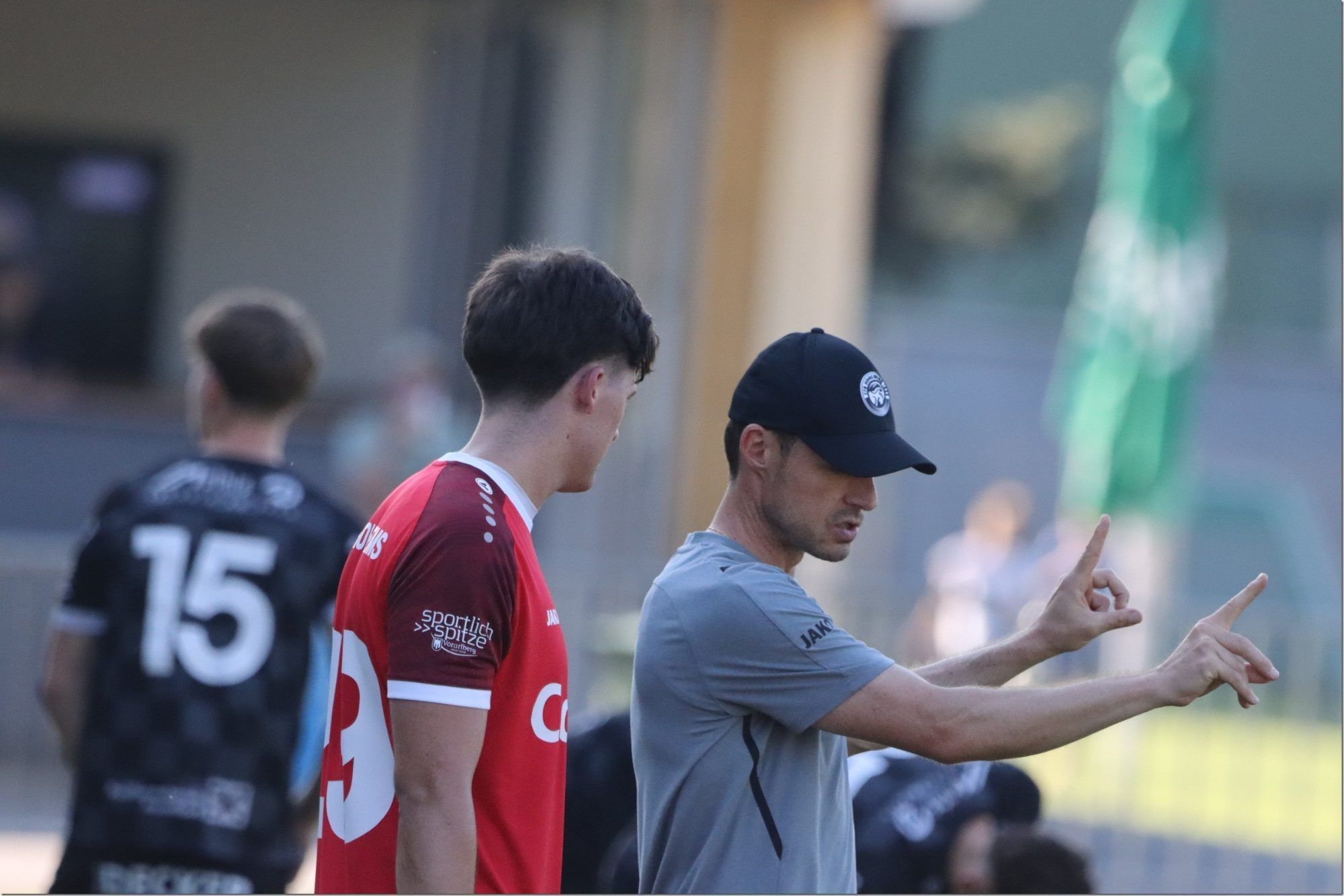 Hohenems bleibt Spitzenreiter in der Westliga. VN-TK/5