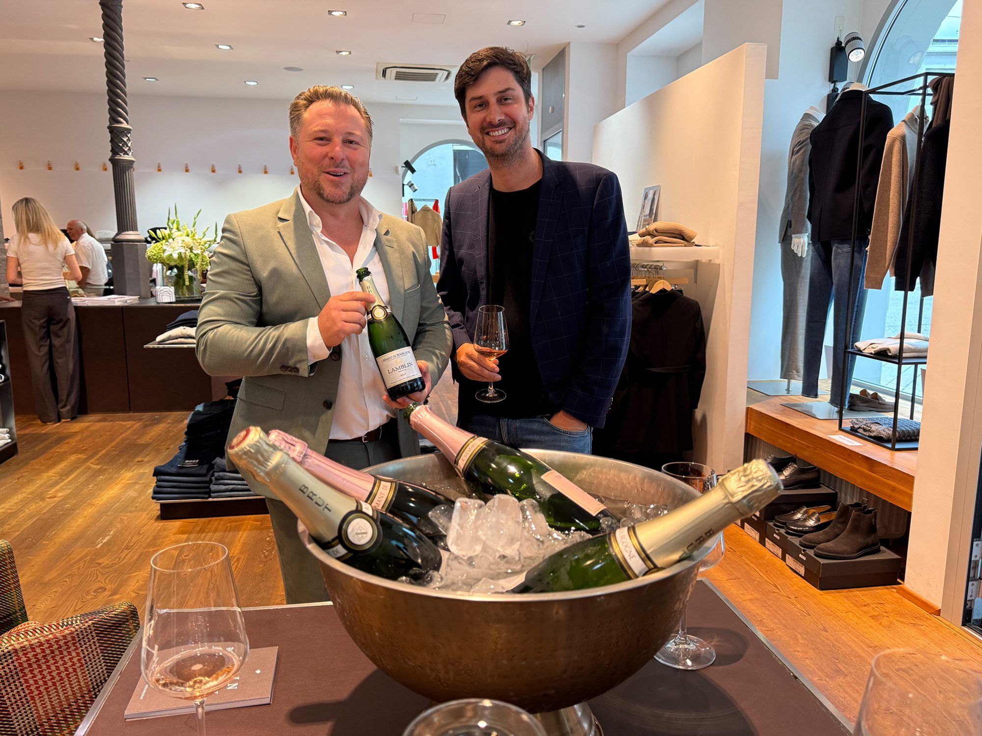 Sebastian Spiegel mit Modesdesigner Claus Tyler.