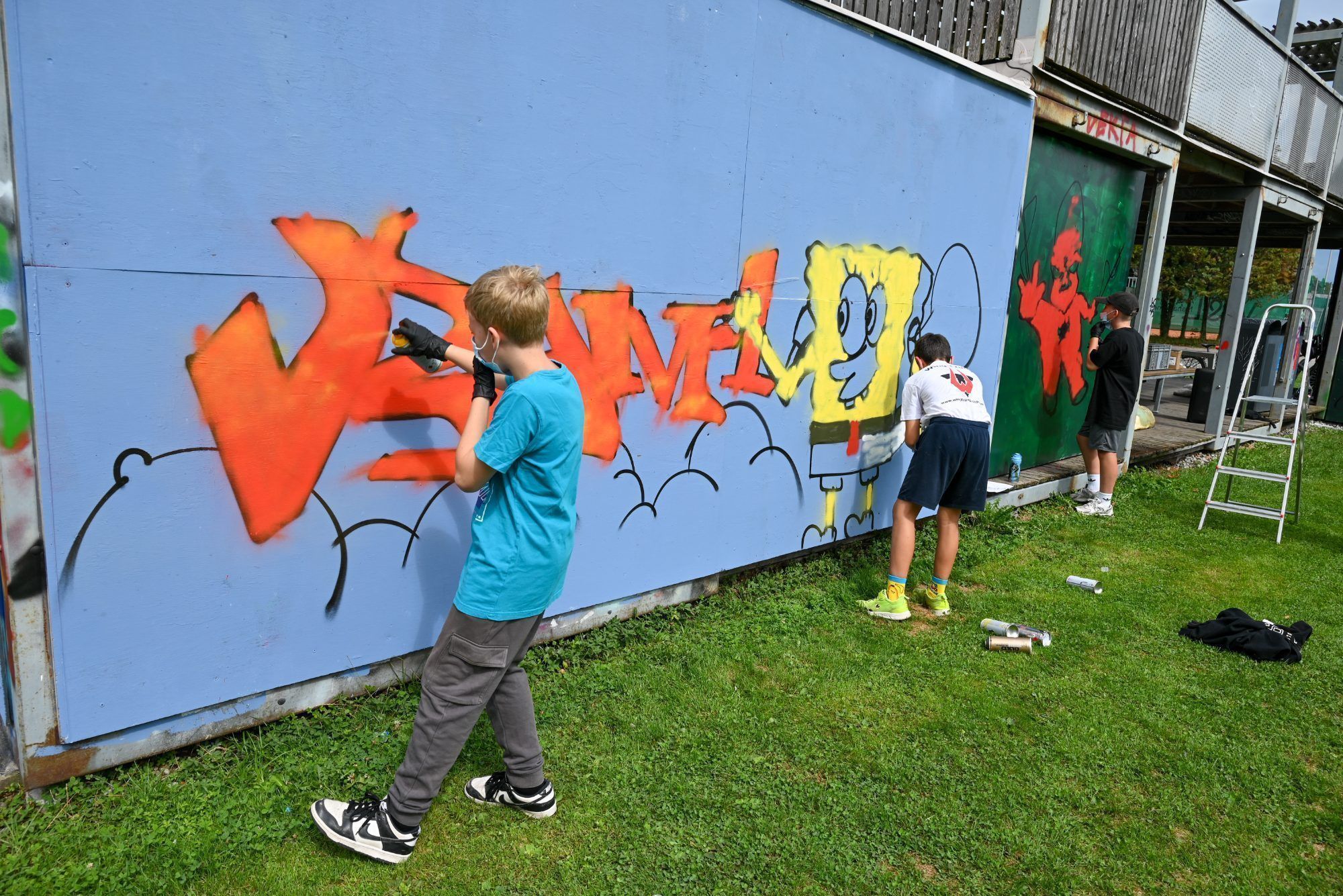 Nach und nach entstanden die Kunstwerke an den Wänden.