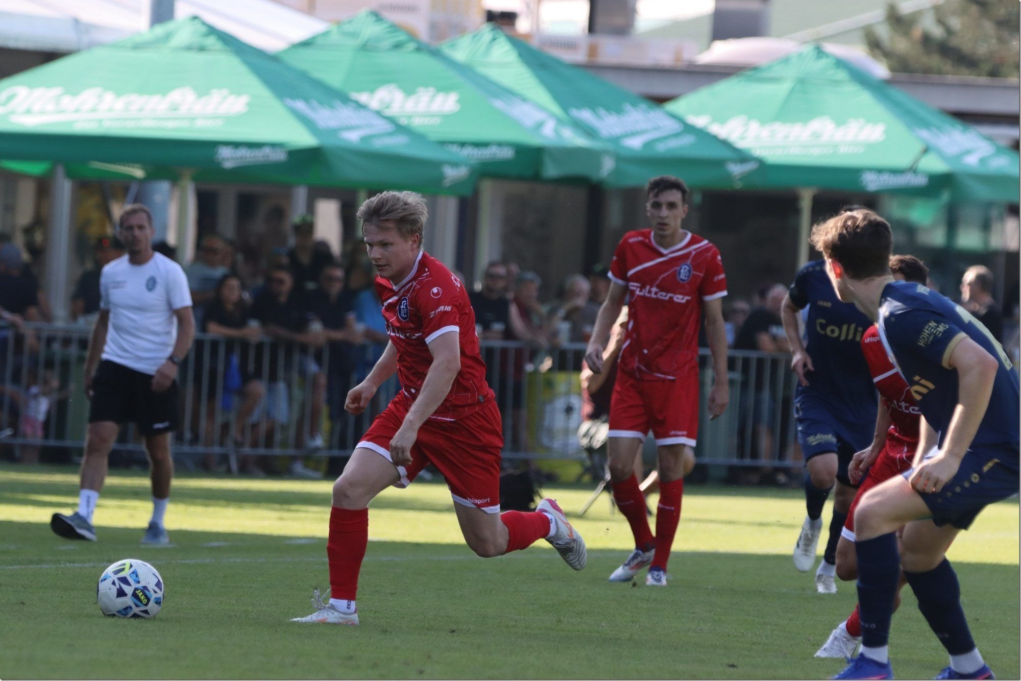 Moritz Beck vom FC Lustenau und seine Mitspieler wollen eine Reaktion zeigen. VN-TK