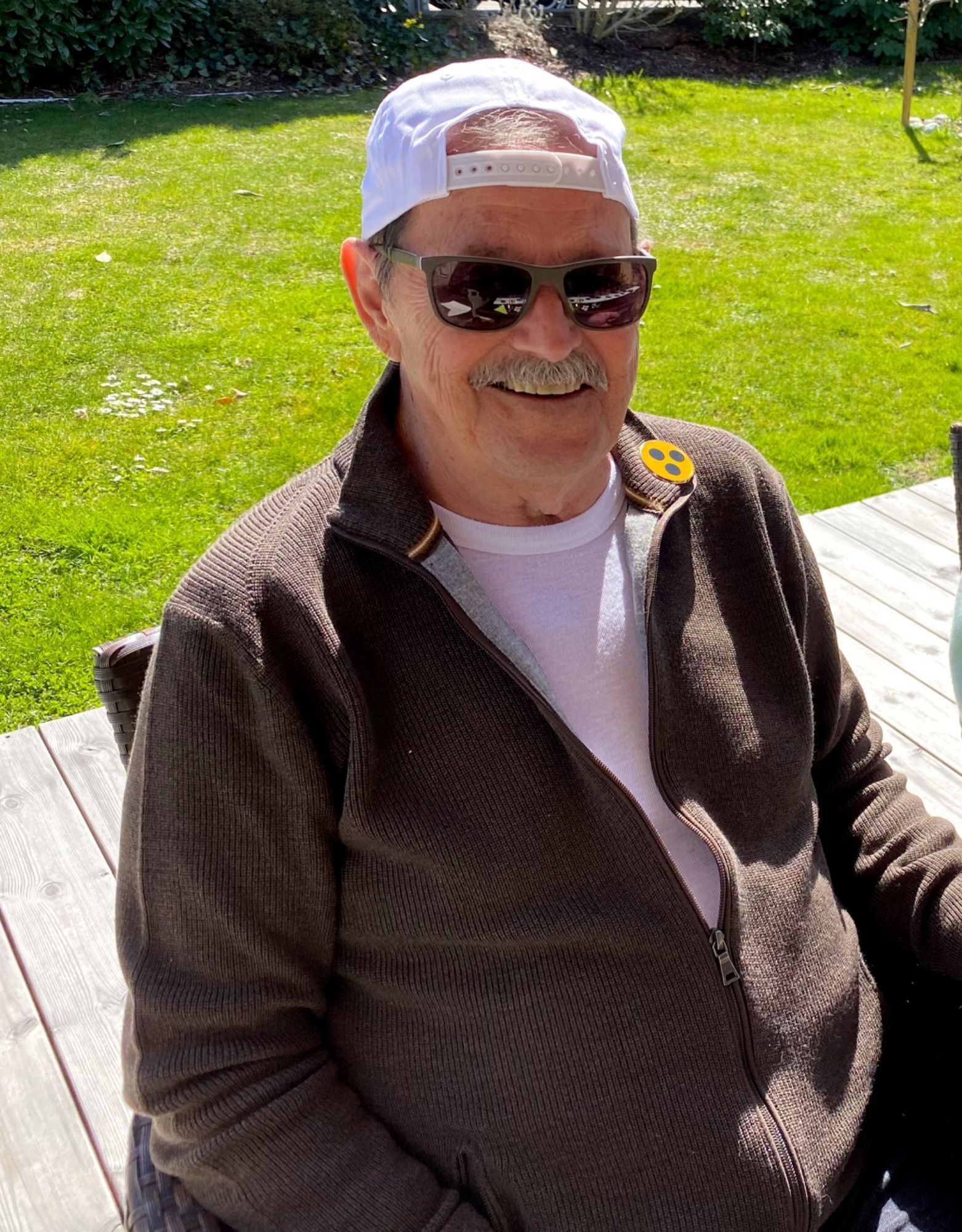 Auch als das Sehen immer schwieriger wurde, verlor Richard sein Lachen nicht.