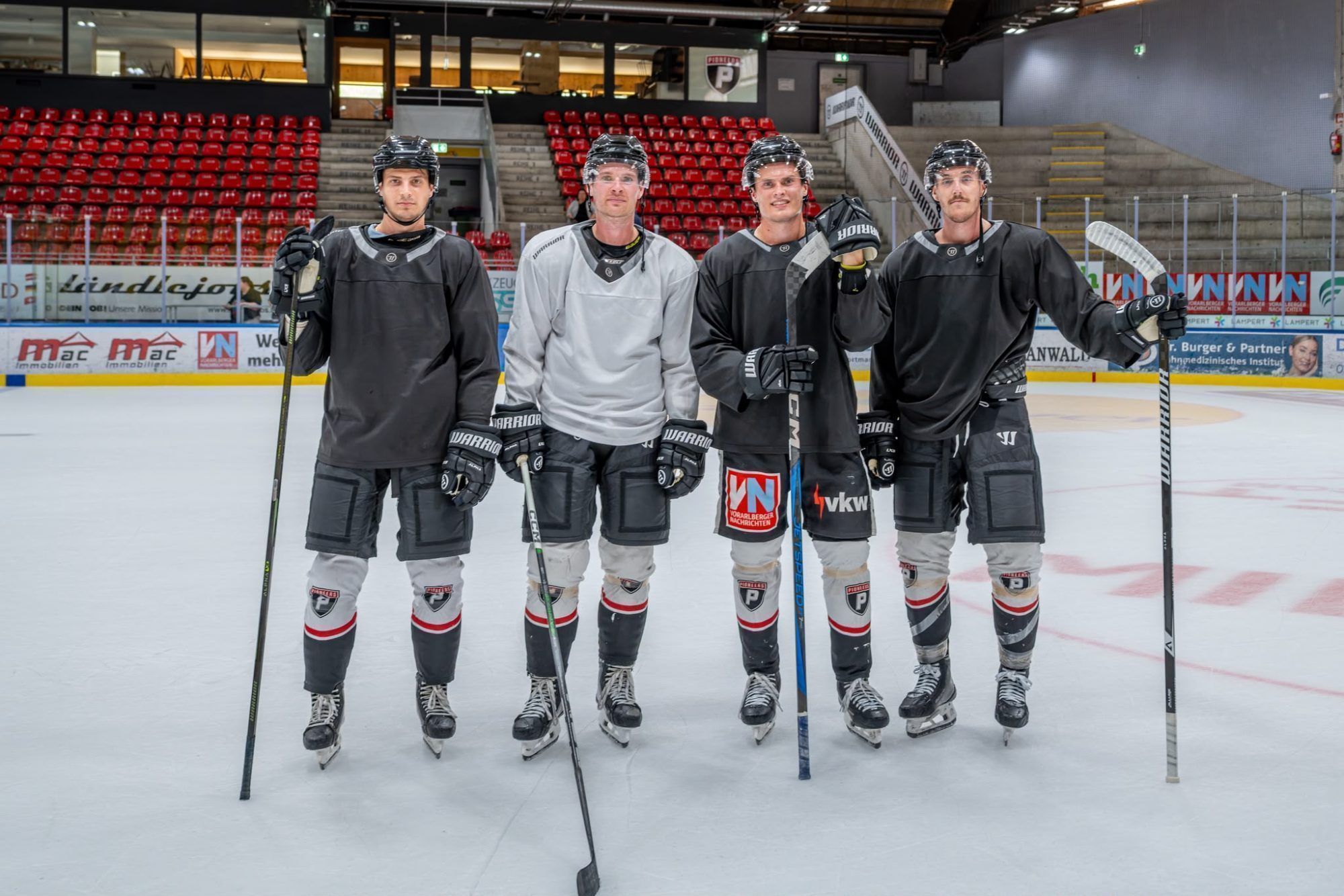 Unter den 15 neuen Spielern im Pioneers-Kader sind auch vier Verteidiger: Anthony Constantini, Logan Britt, Niklas Wetzl und Brycen Martin.