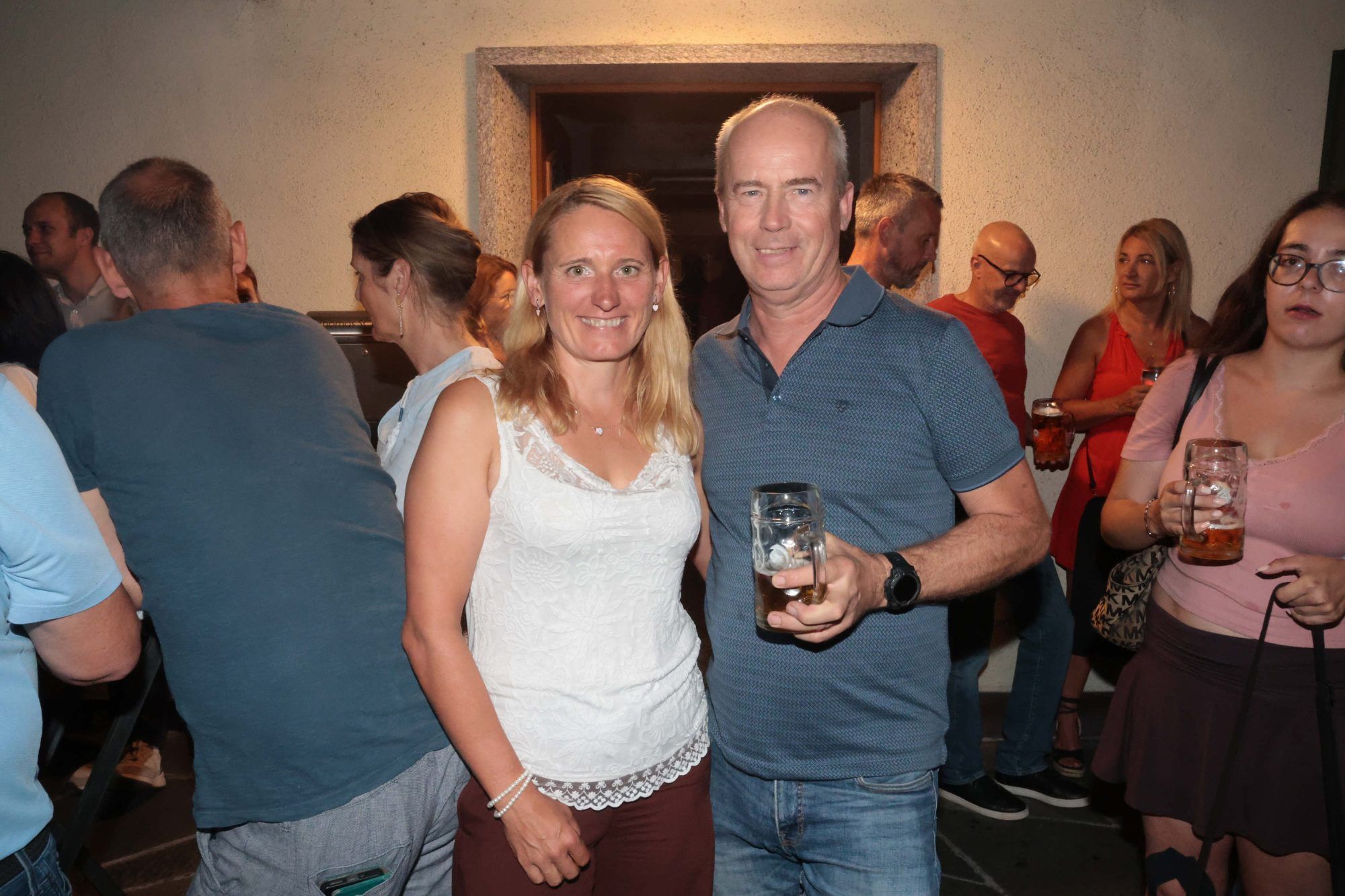 Susanne Winkler und Manfred Lins vor dem