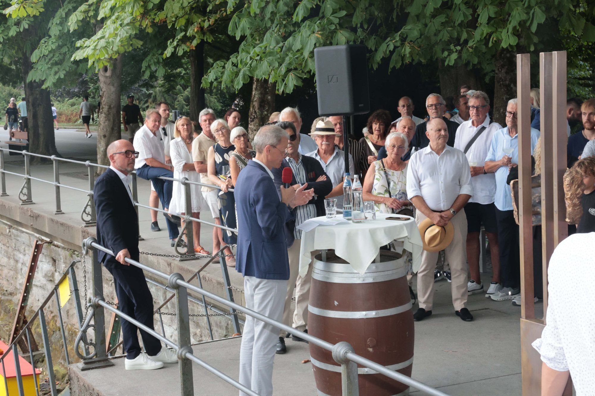 Stadtarchivar Klagian bei seinen Ausführugnen.