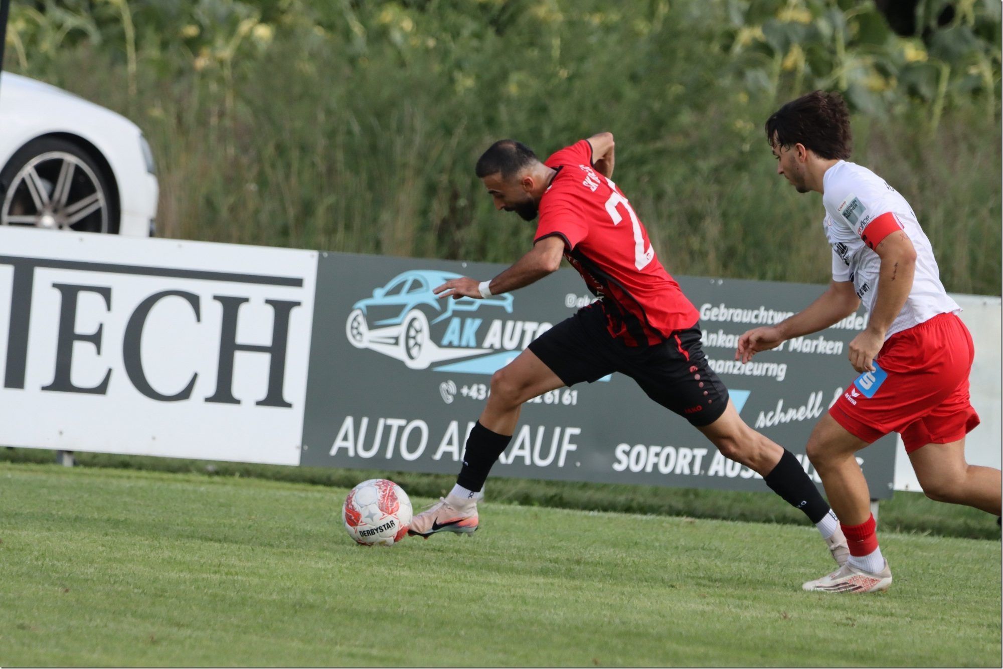 Szenen vom Spiel Brederis vs FC Dornbirn Juniors. VN-TK/10