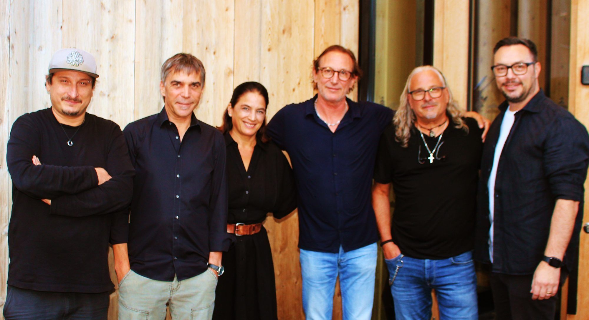 „Krauthobel Universum“ – Johannes Ganahl, Bernd Schnetzer, Andrea Tschugmell-Plangg, Christoph Bitschnau, Jürgen Ganahl und Marc Spagolla (v. l.)