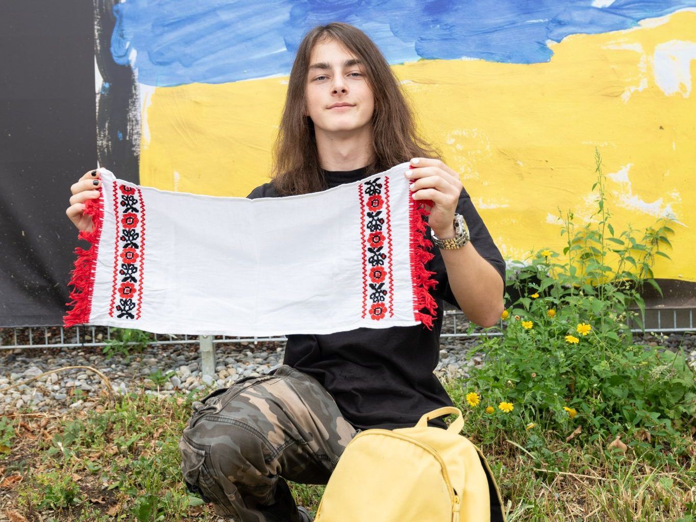 "Ständig daran zu denken, würde man nicht überleben" – Wie dieser 17-Jährige trotz Krieg und Flucht durchstartet