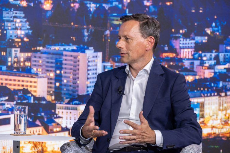 "Ich erwarte auch von FPÖ-Parteiobmann Herbert Kickl, dass er sich klar distanziert"