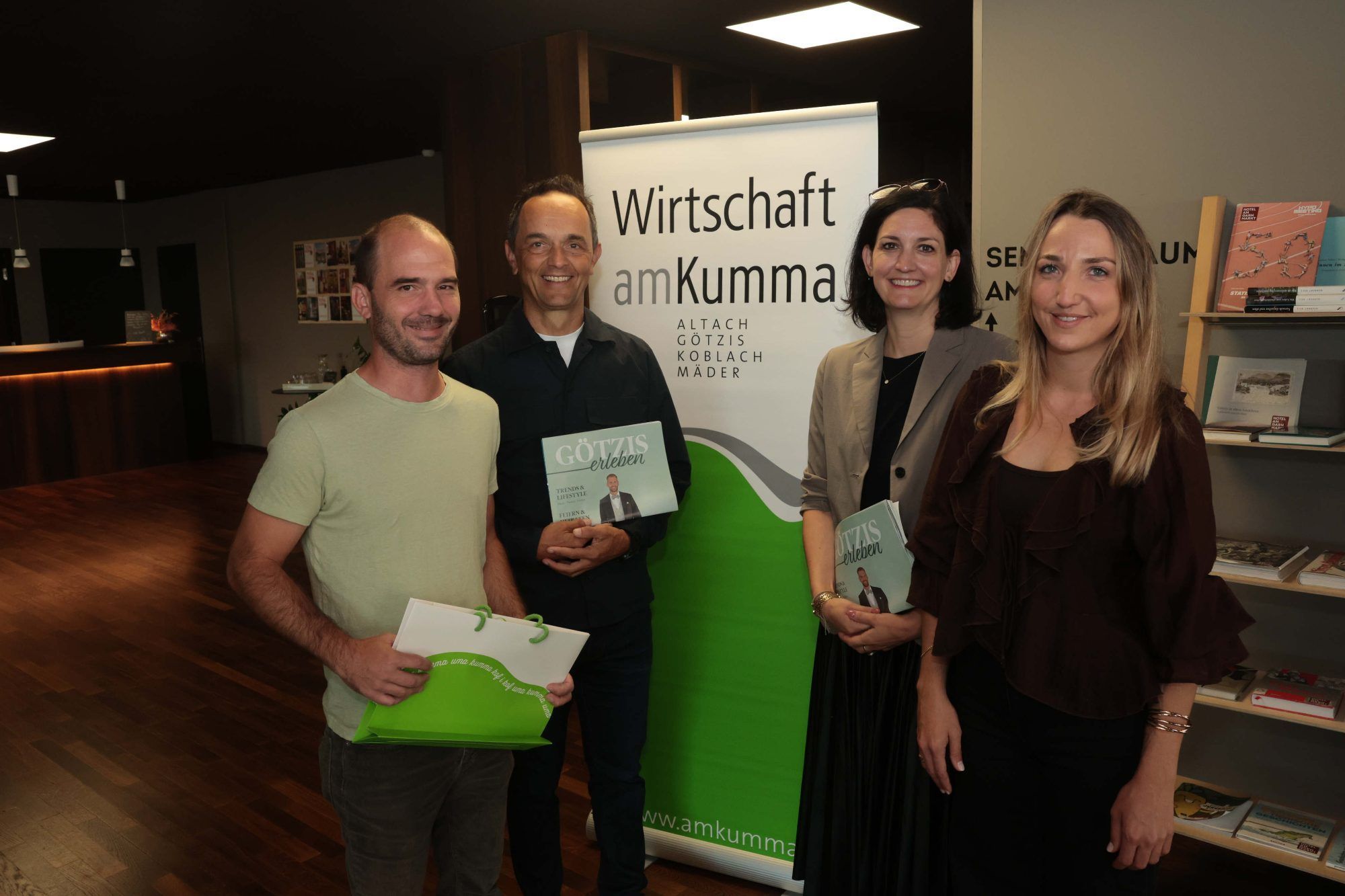 Dominik Heinzle (Region am Kumma), Hannes Jochum (Kulturbühne AmBach), Conny Prenn und Rea Staudinger (Am Garnmarkt).