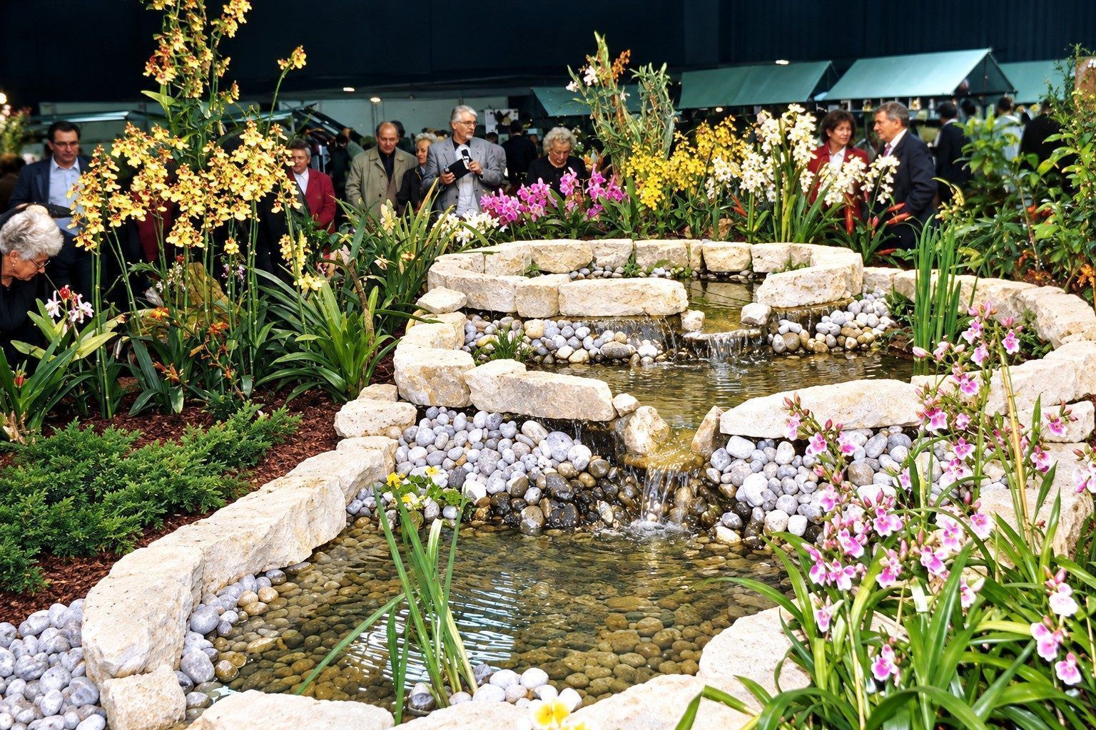 Orchideen-Wasserfall: internationale Orchideenausstellung von 1995 in Dornbirn.