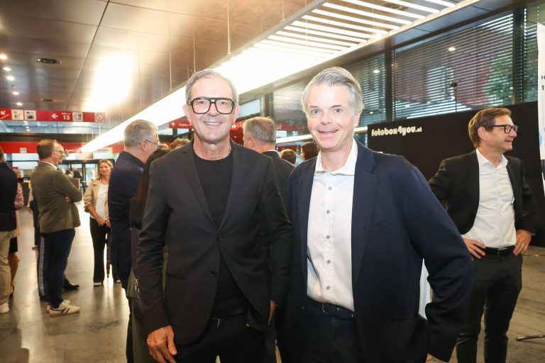 Prominente Gäste strömten zur Eröffnung der Herbstmesse