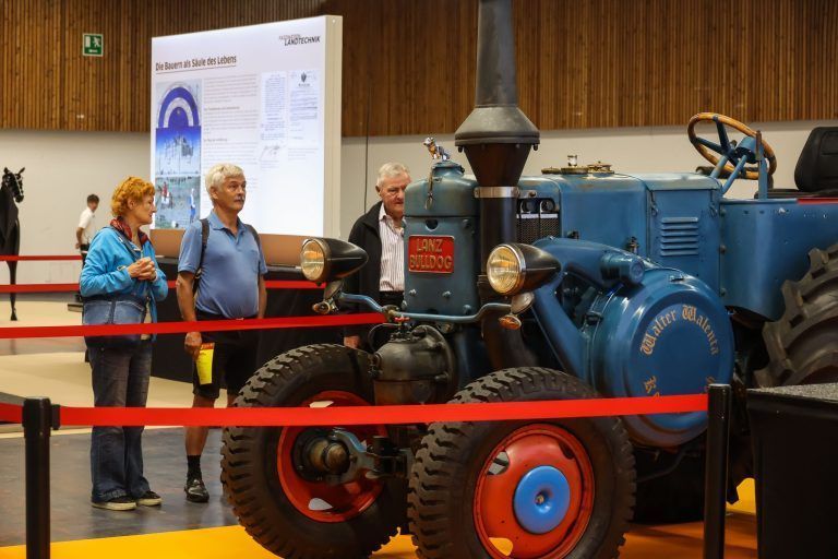 Zwischen Rummel, Wein und Weißküferei: Die Messe ist eröffnet