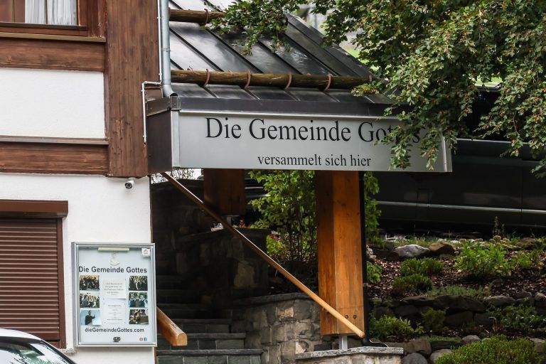 Anzeige: Gewaltvorwürfe gegen Mitglied der Gemeinde Gottes im Klostertal