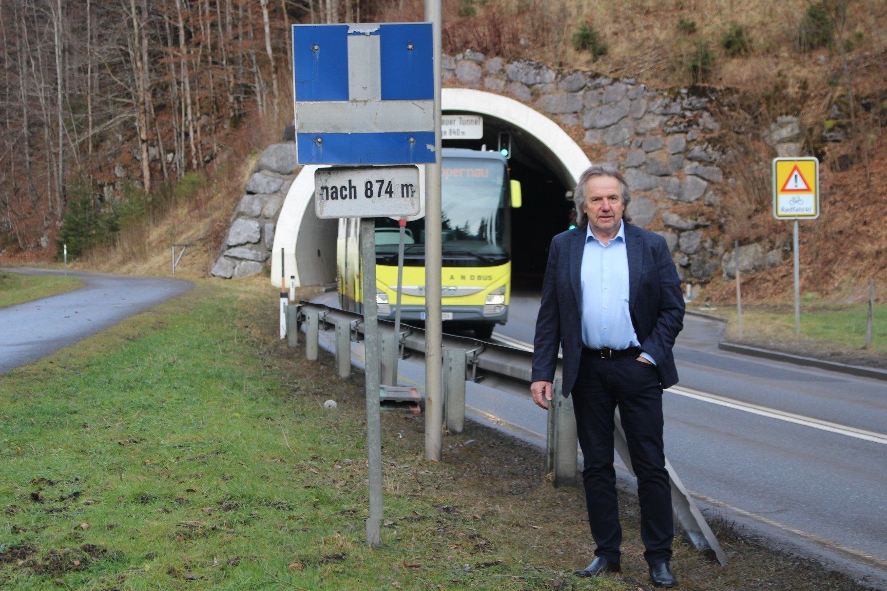 Wenigstens die gefährliche Tunnel-Durchfahrt ist für Radler Geschichte, seit die alte L 200 - früher Sachgasse - wieder provisorisch befahrbar gemacht wurde.
