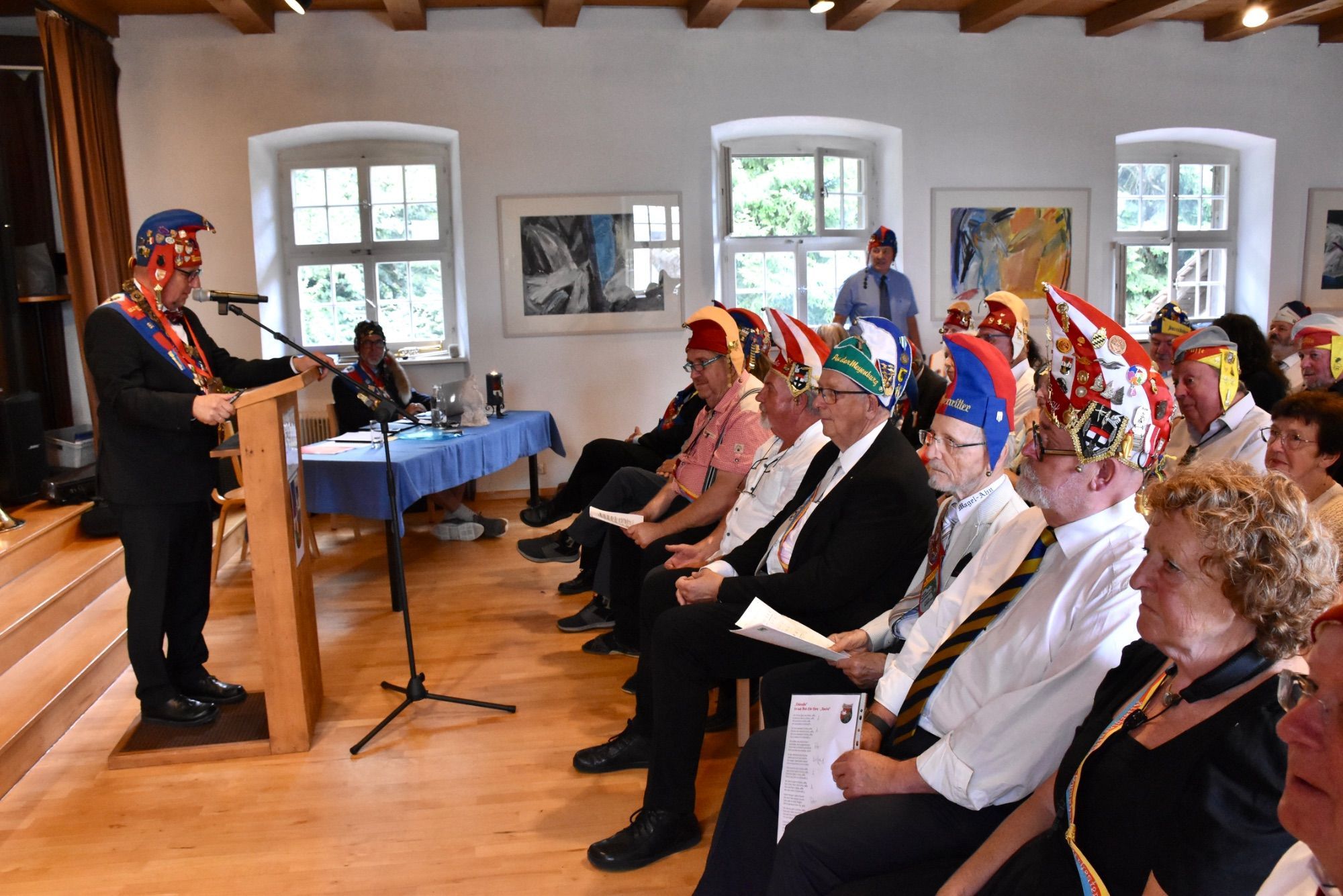 Musici-Sippung der Schlaraffia Veltcuria im Wyberhus der Propstei St. Gerold