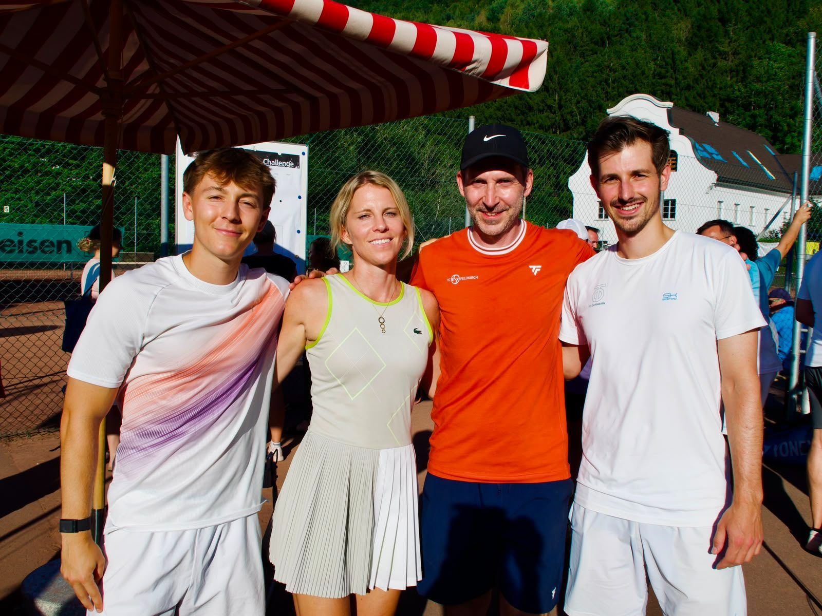 Elf Tage Tennis vom Feinsten wurde beim Montfortcup in Levis geboten. PRIVAT