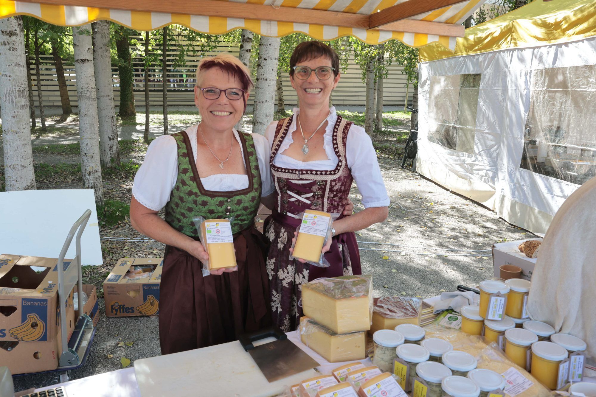 Elke Jenny und Andrea Kessler von der Maruler Bergsennerei.
