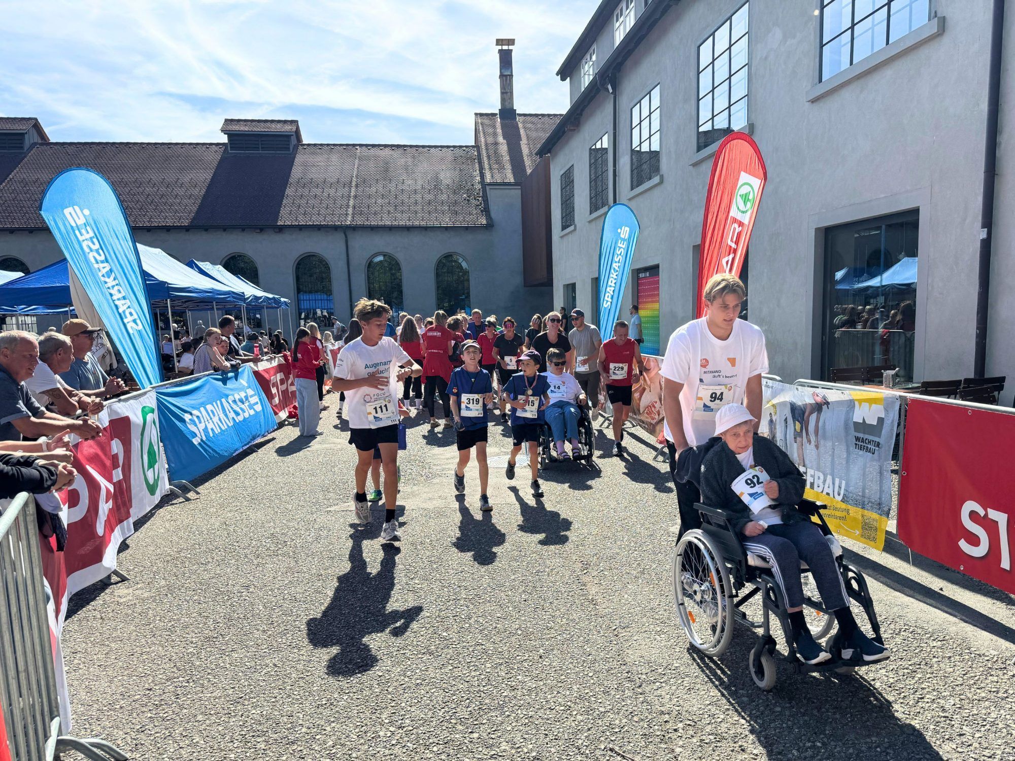 Beim Stundenlauf standen Begegnung, Bewegung und gelebte Inklusion im Mittelpunkt.