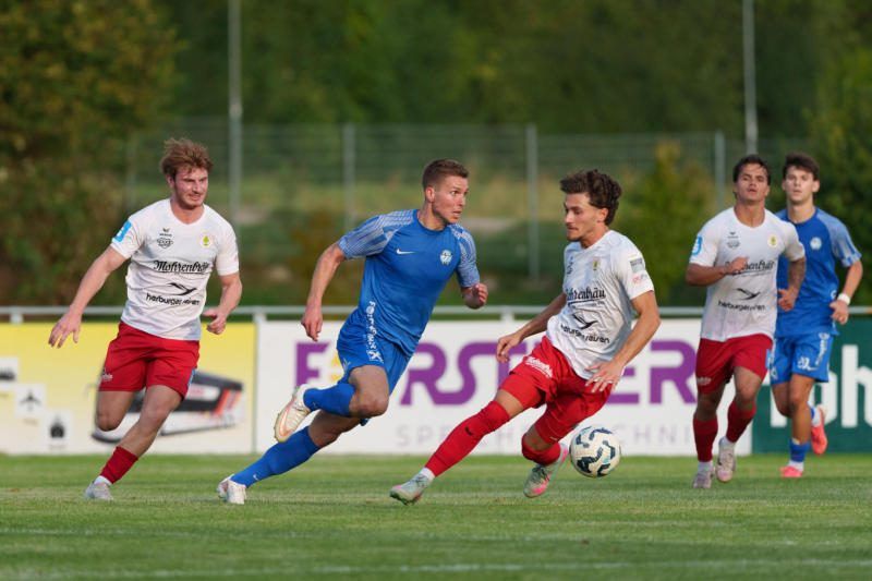 Szenen von den Auswärtssiegen von Hohenems und FC Lustenau. VN-STIPLOVSEK/14