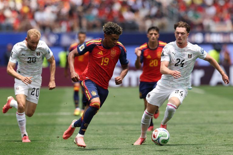 FOI-SOC-SPO-WCS-SPAIN-V-AUSTRIA:-ROUND-OF-32-FIFA-WORLD-CUP-20