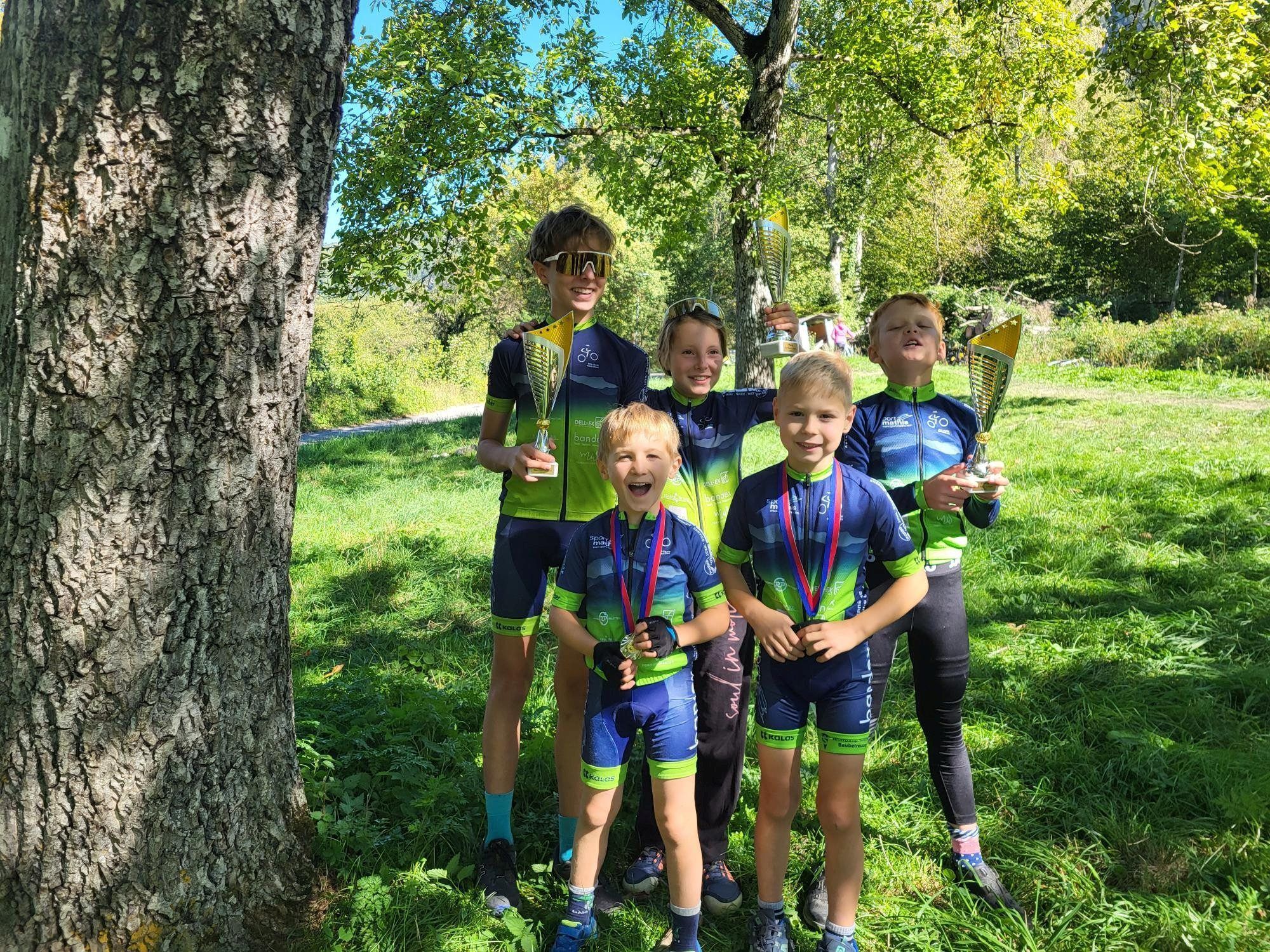 Die erfolgreichen Fahrer beim Rennen in Schaan. Verein MTB Hohenems
