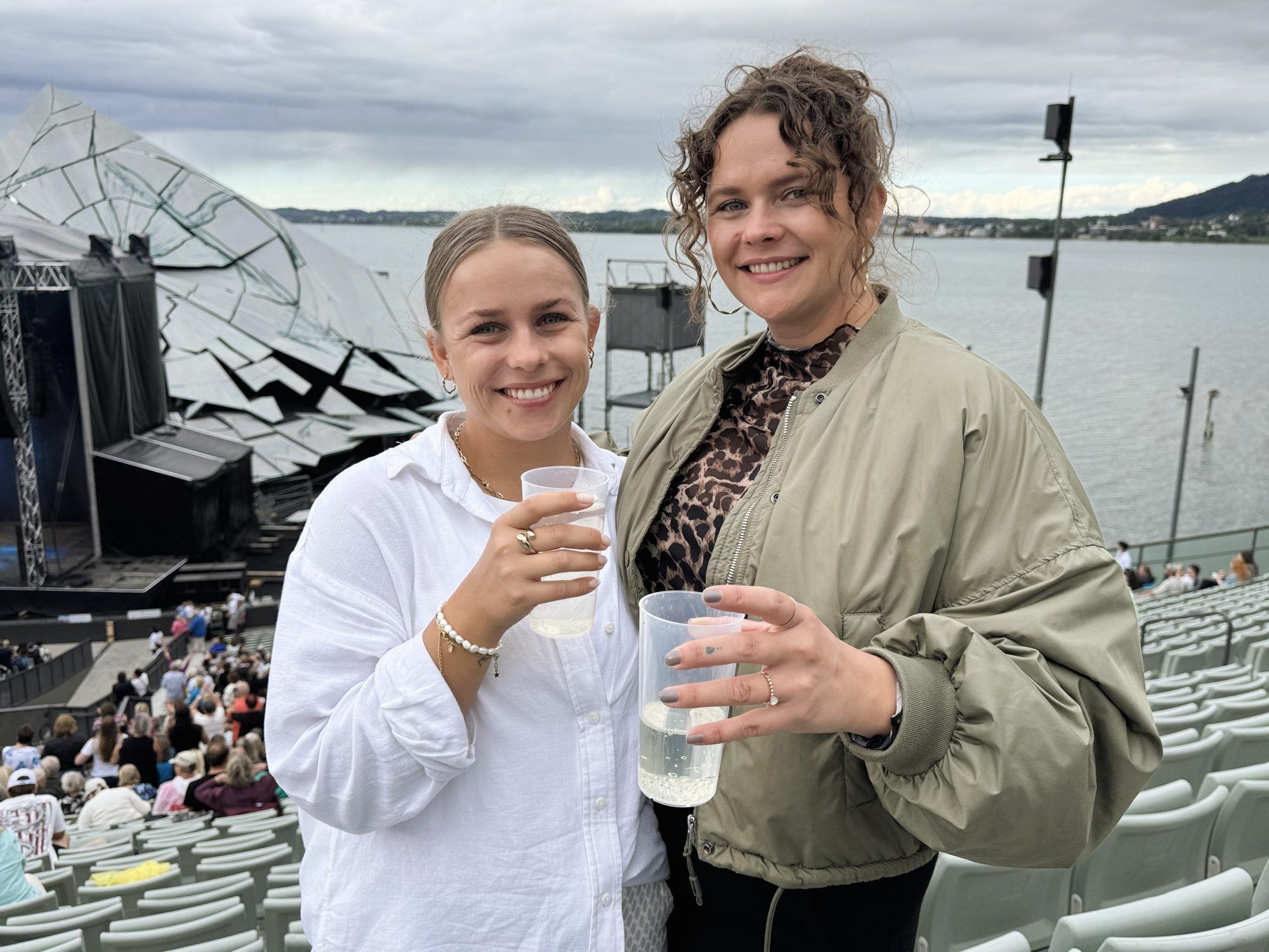 Sarah und Juliane Wörndle kamen nach Bregenz.