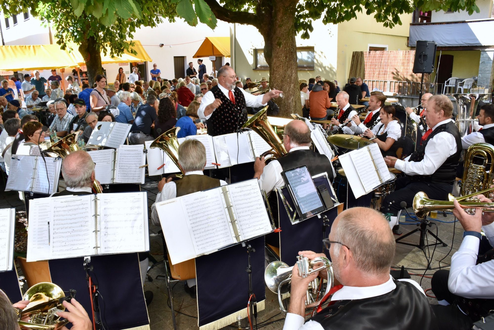 Städtle-Frühschoppen der Stadtmusik Bludenz im Bayrischen Garten.