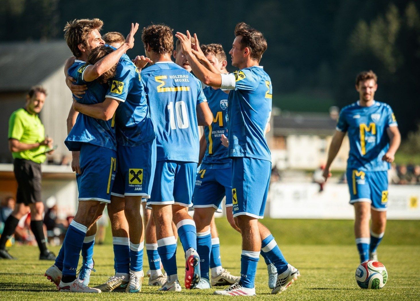 Schon sechs Spieltage in der Landesliga auf Platz eins: FC Au. Verein FC Au