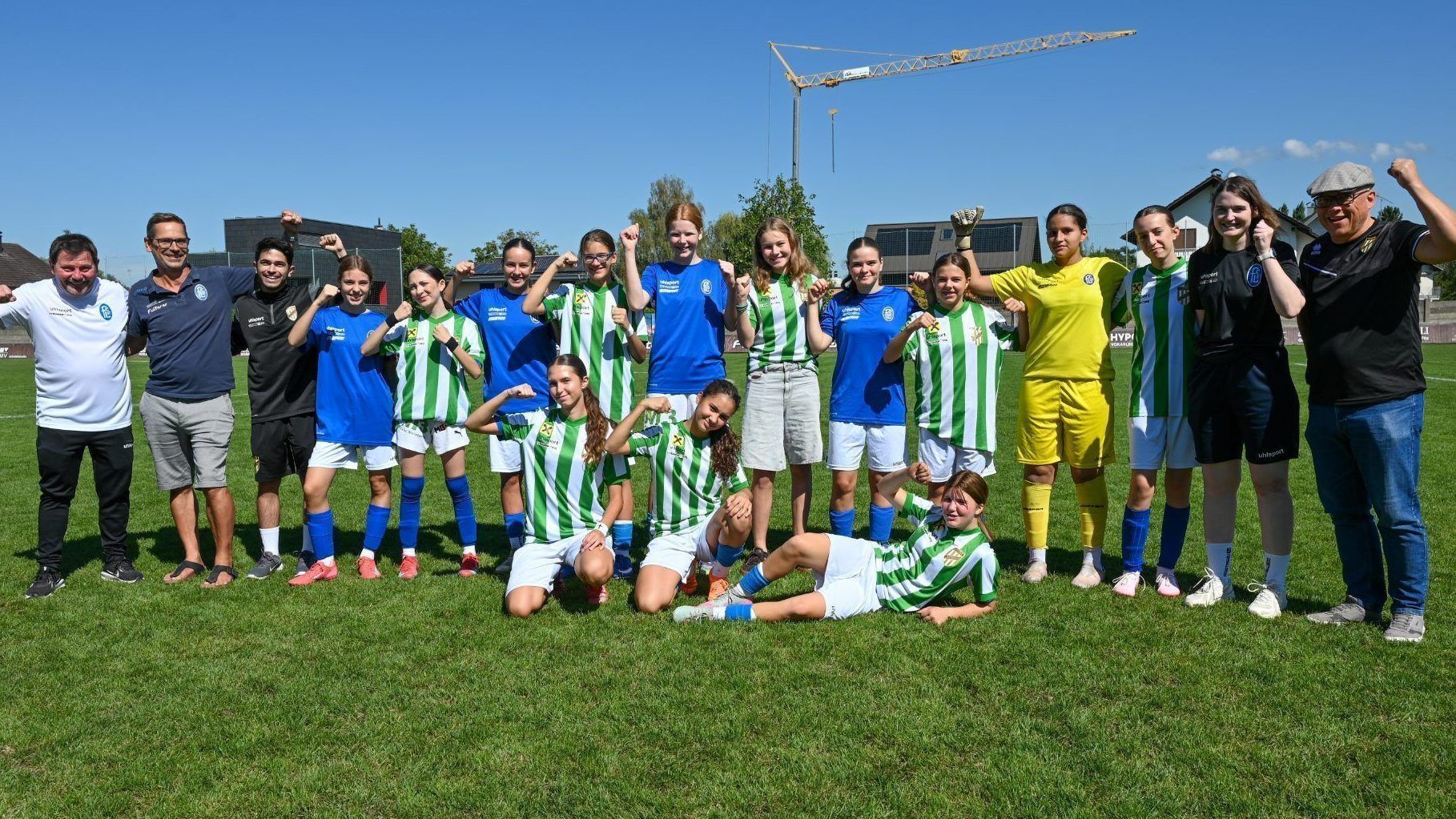 Ziehen an einem gemeinsamen Strang: Die U16 Spielgemeinschaft Luschnou Mauotla mit Spielerinnen der Austria und dem FC.