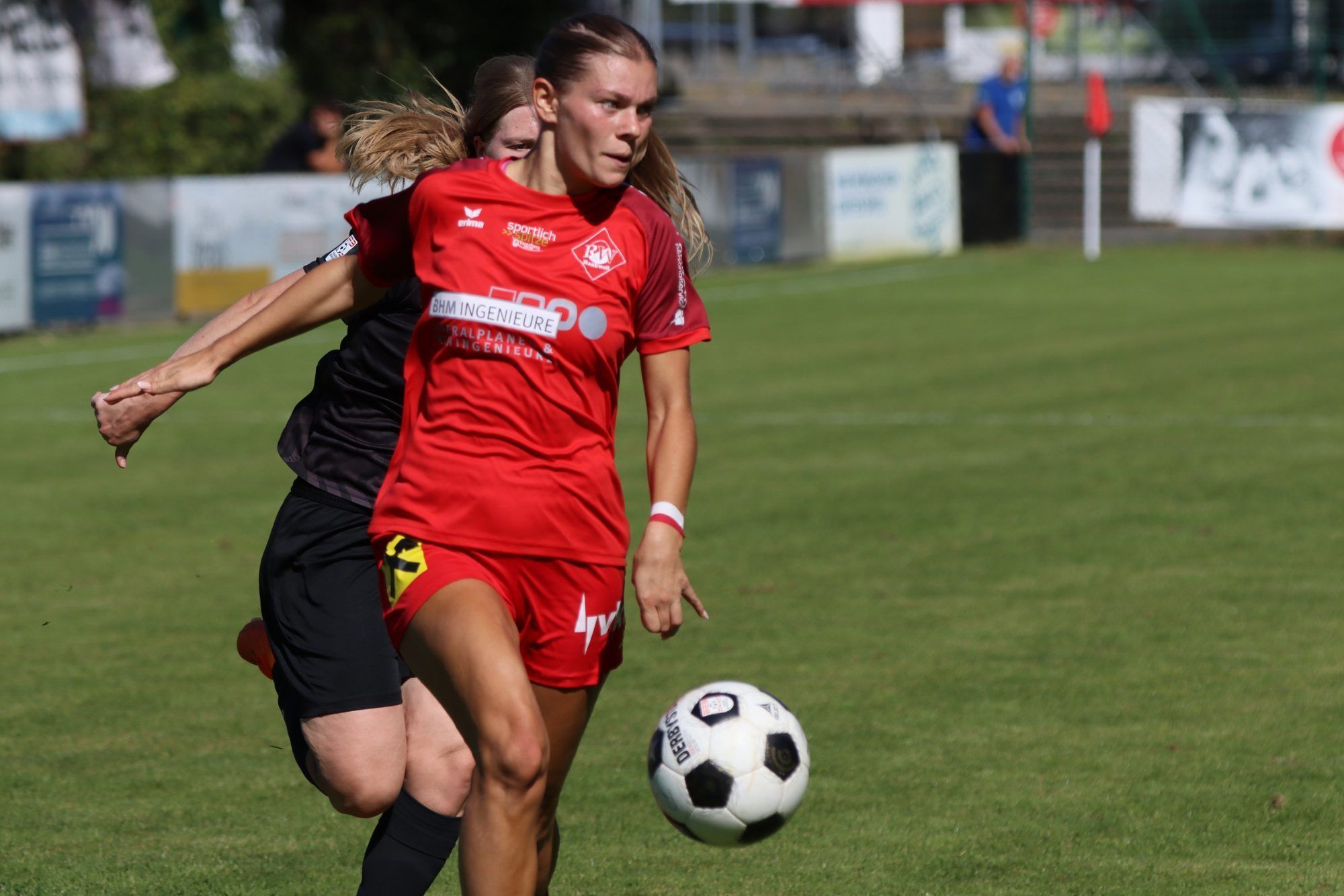 Rankweil Spielerin Sophie Mosbach spielte im Angriff und versuchte alles.