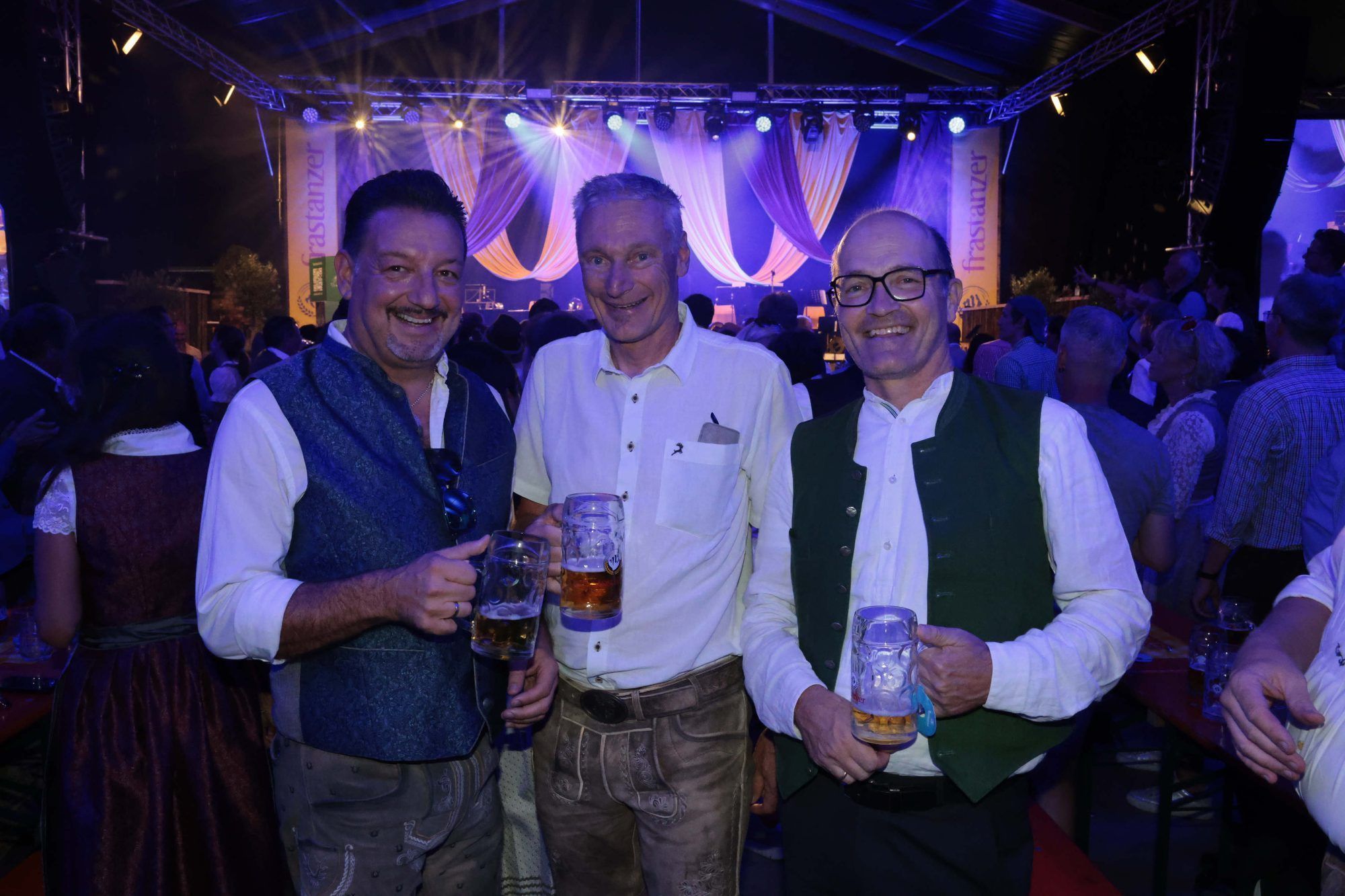 Raiffeisen-Vorstand Manfred Miglar mit den Bezirkshauptmännern Klaus Heingärtner und Herbert Burtscher.