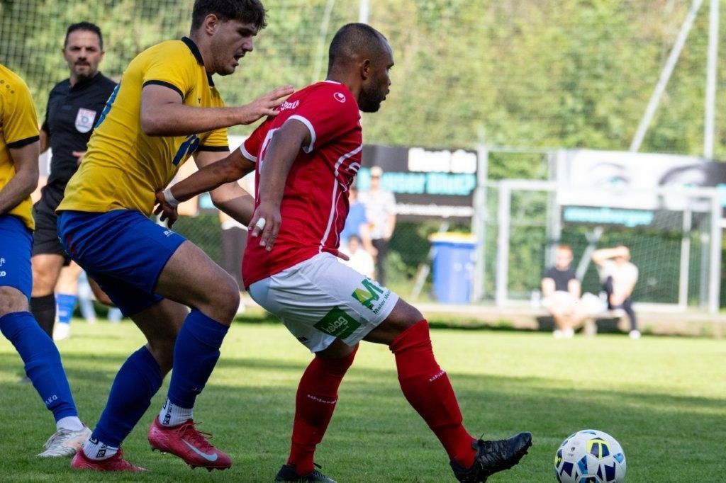 Paulo Victor gegen Martin Krizic. VN-Serra