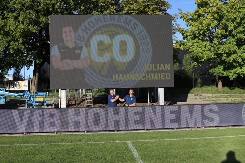 Neue Videowall im Stadion Herrenried. VN-TK/11, Rest Privat/16