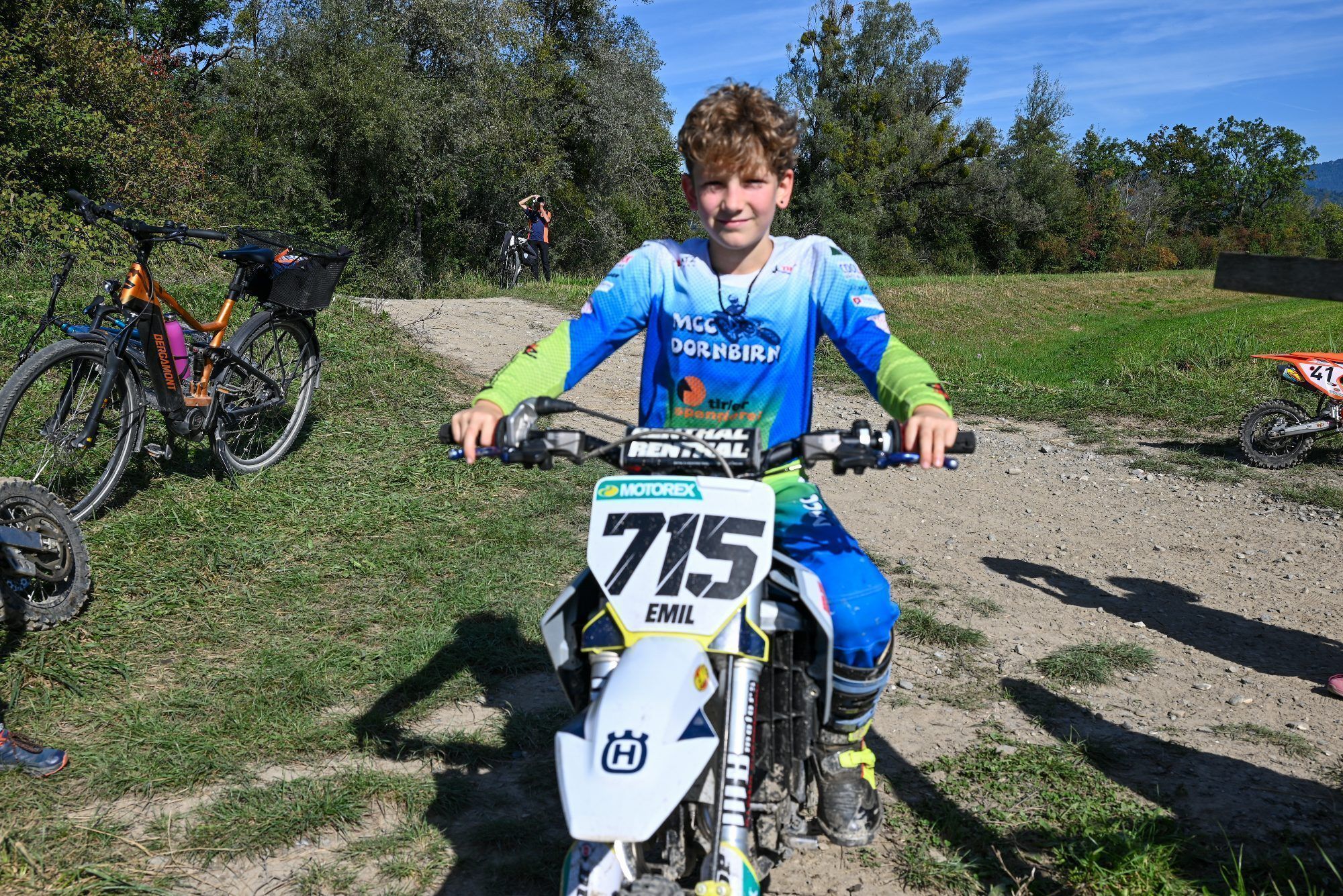 Emil fährt Motocross seit er vier Jahre alt ist.