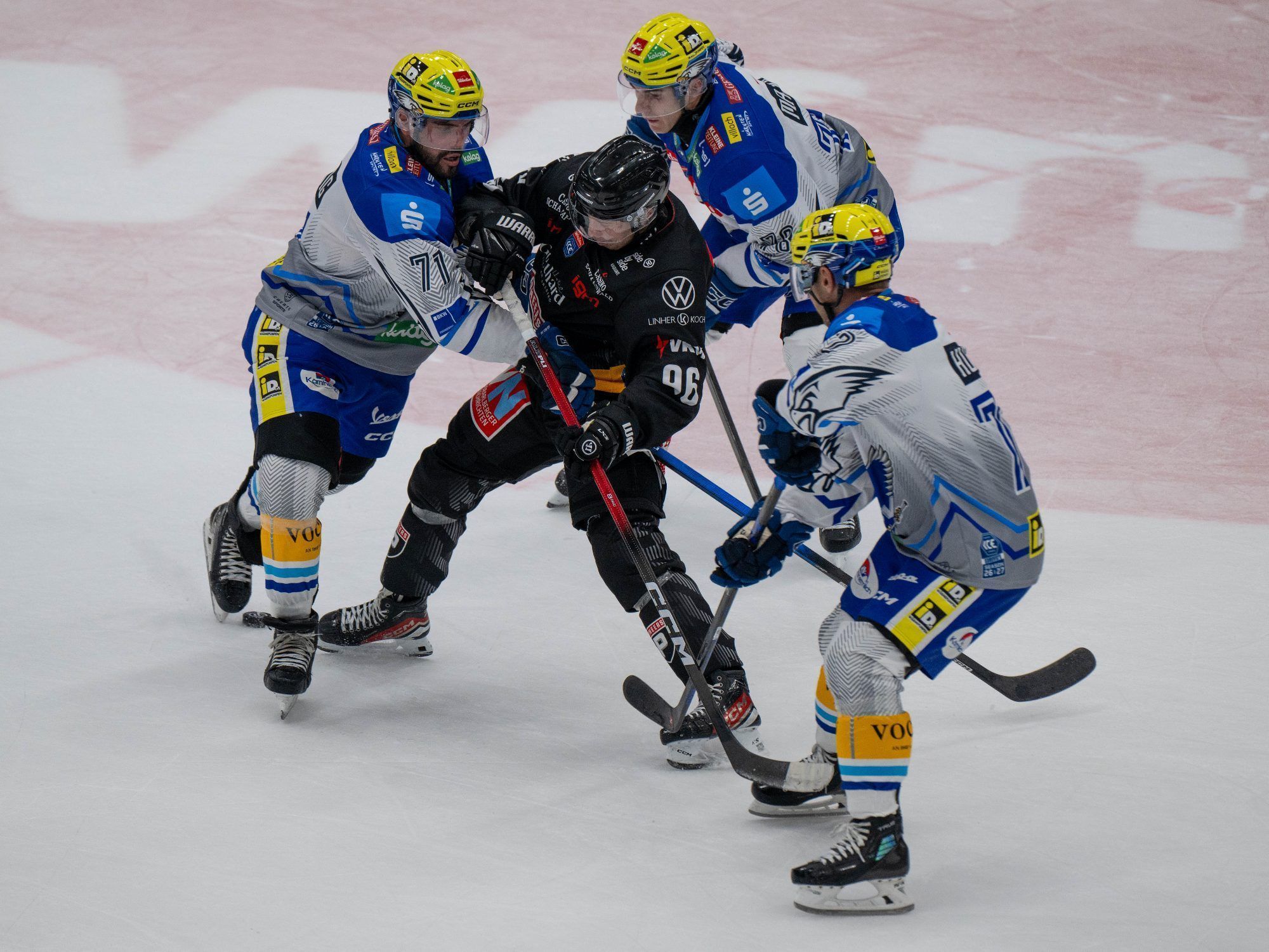 Die routinierten Villacher hatten die jungen Pioneers lange im Griff.