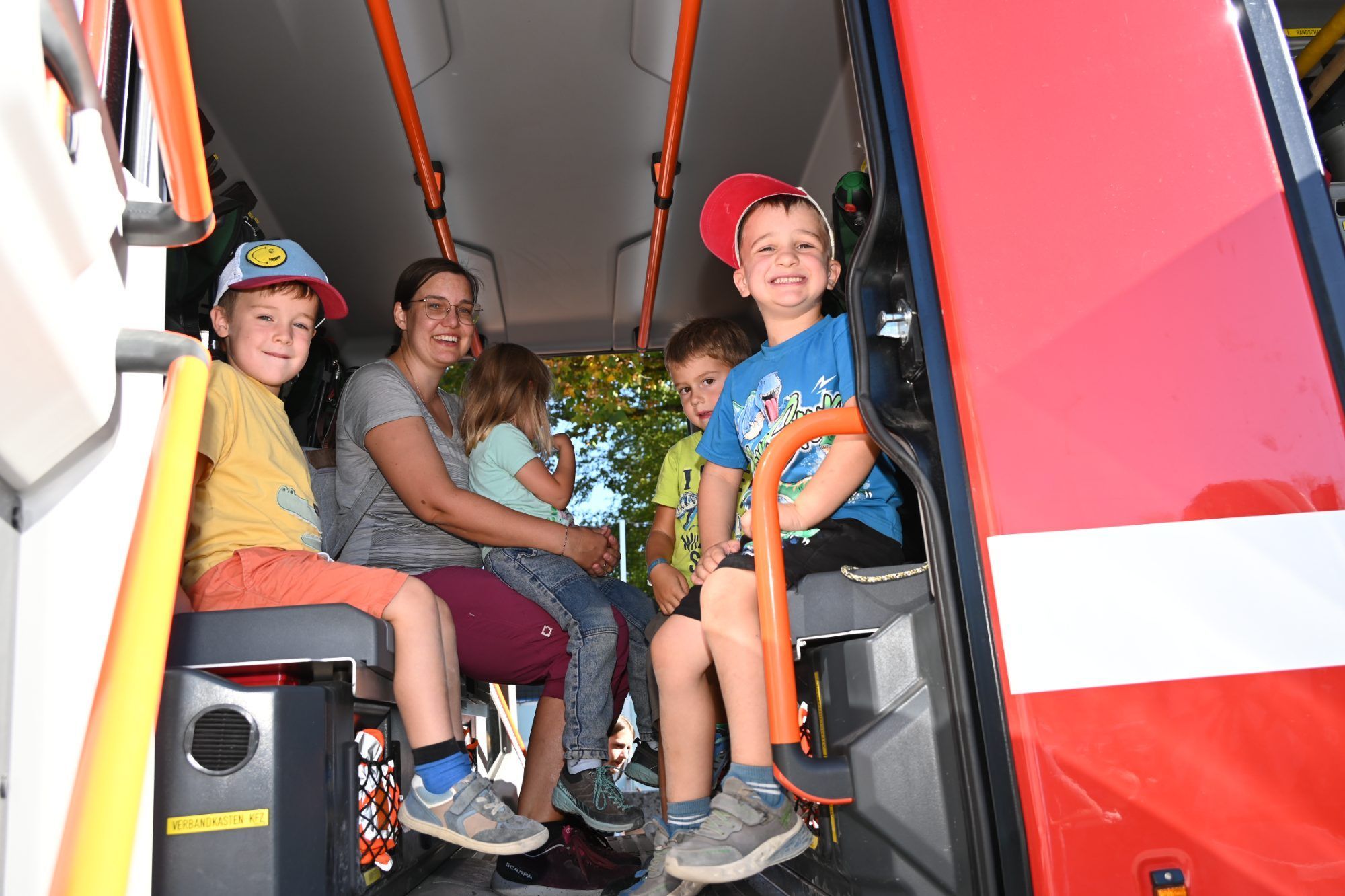 Kinder- und Jugendnachmittag beim Feuerwehrhaus.