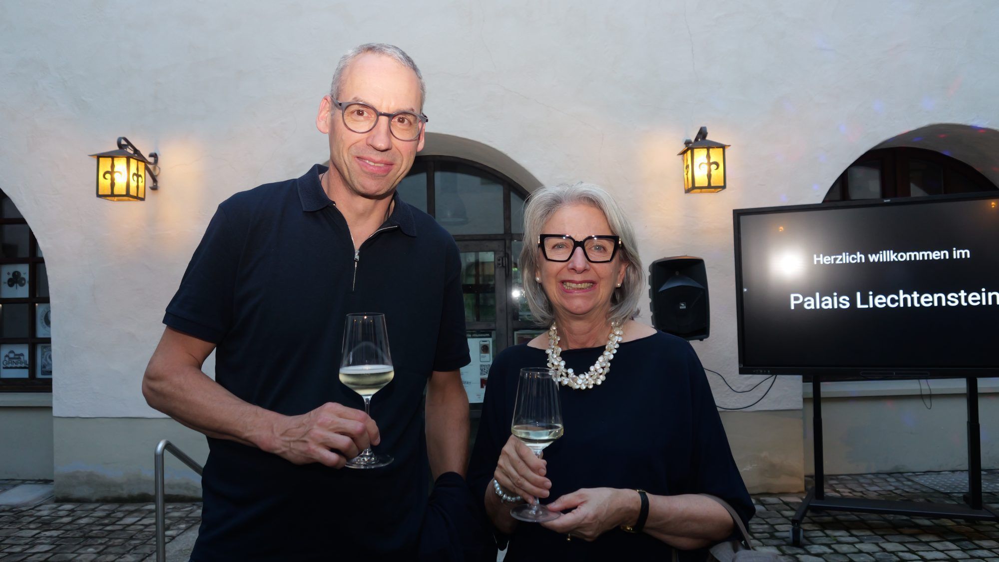 WIGI Gisingen Obmann Alfred Hugl und Ingrid Heller, Herz Jesu Apotheke, nahmen aktiv teil.