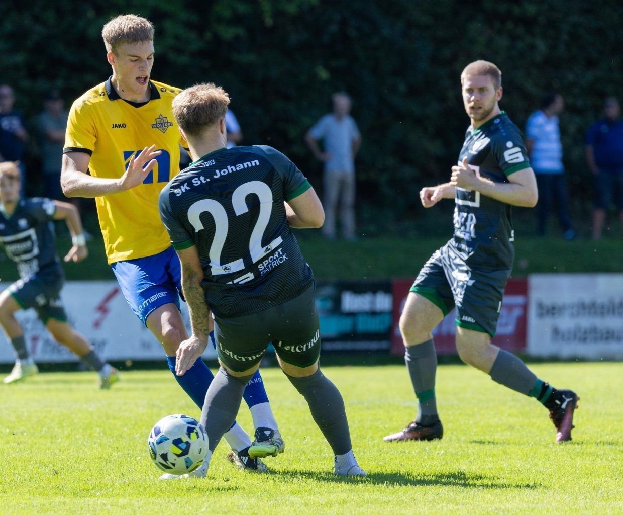 Szenen vom Spiel Wolfurt vs St. Johann. VN-PAULITSCH/10