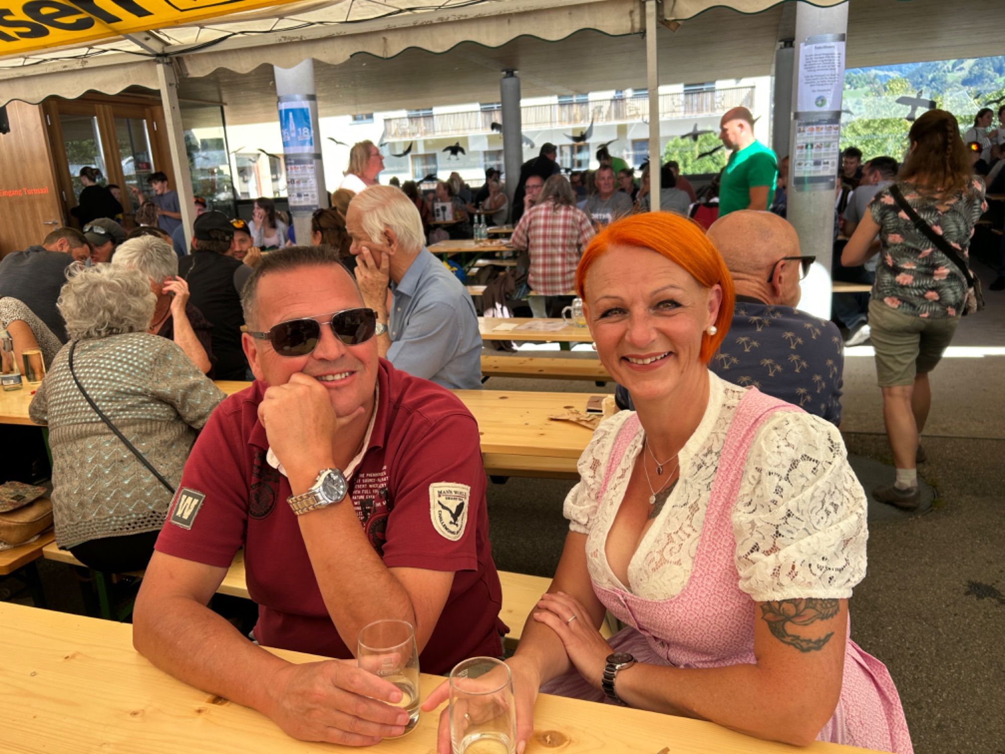 Petra und Bernd Rünzler aus Tschagguns waren im Dirndl erschienen