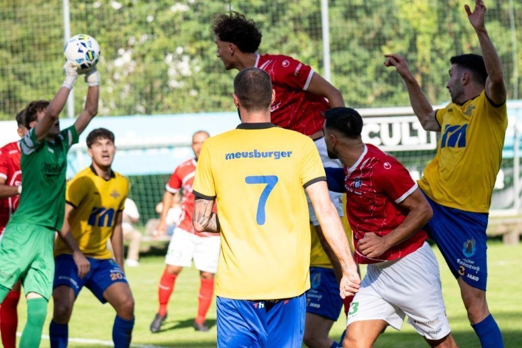 Derbyszenen von Wolfurt und FC Lustenau. VN-Serra/6