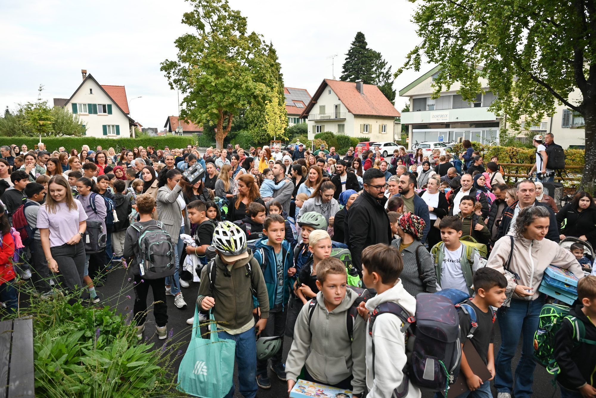 Die Vorfreude auf den ersten Schultag im Campus Rotkreuz war groß.