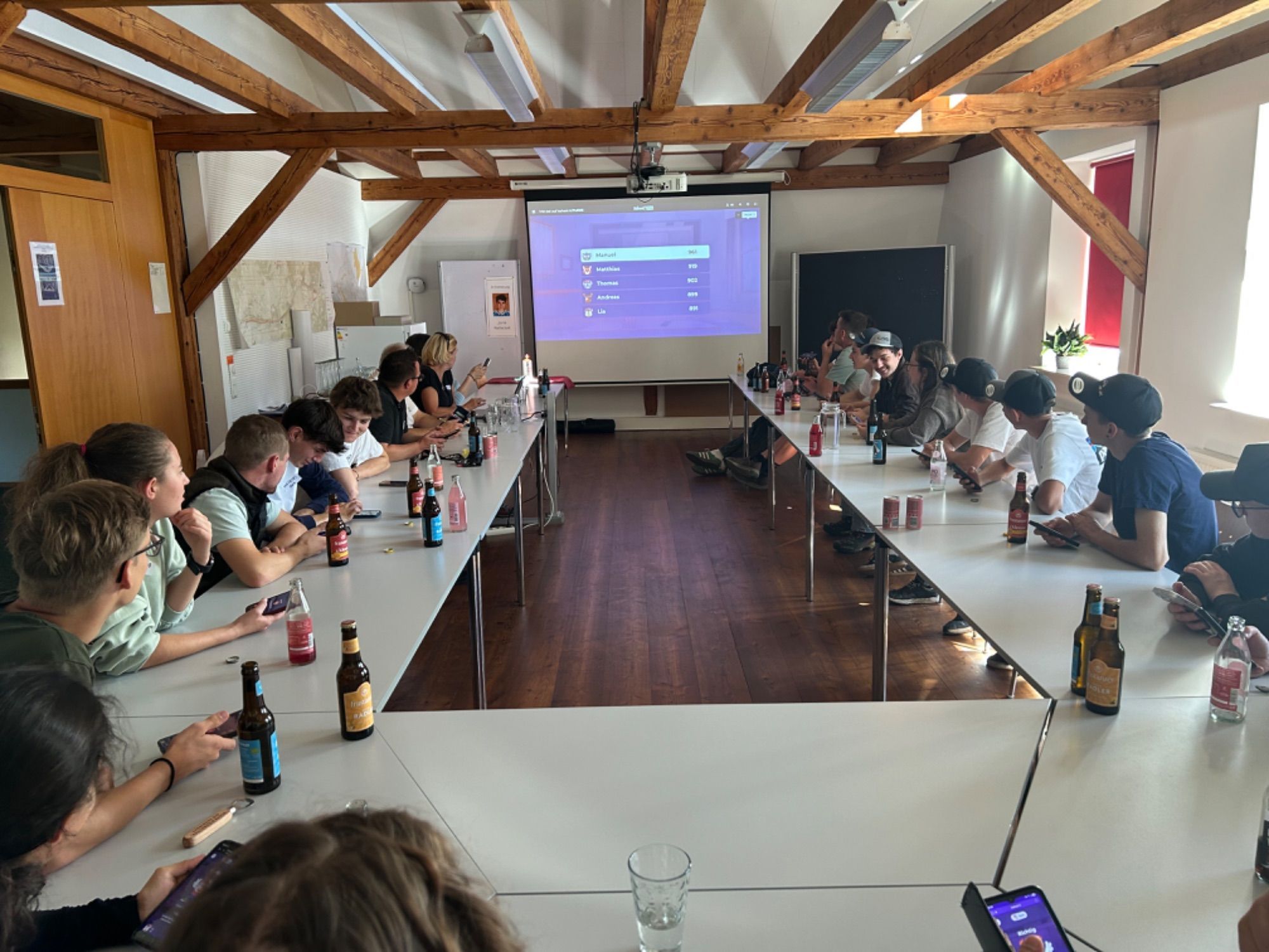 Empfang und Quiz im Gemeindeamt.