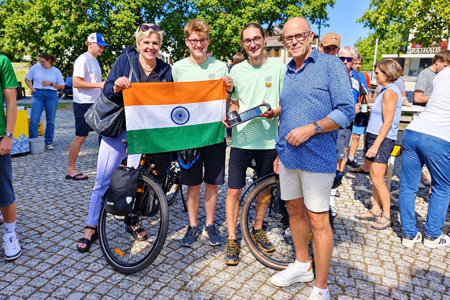 Spätzletour zum Himalaya gestartet